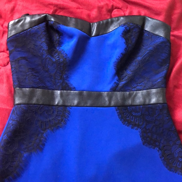 Guess lace and leather dress - Picture 2 of 4